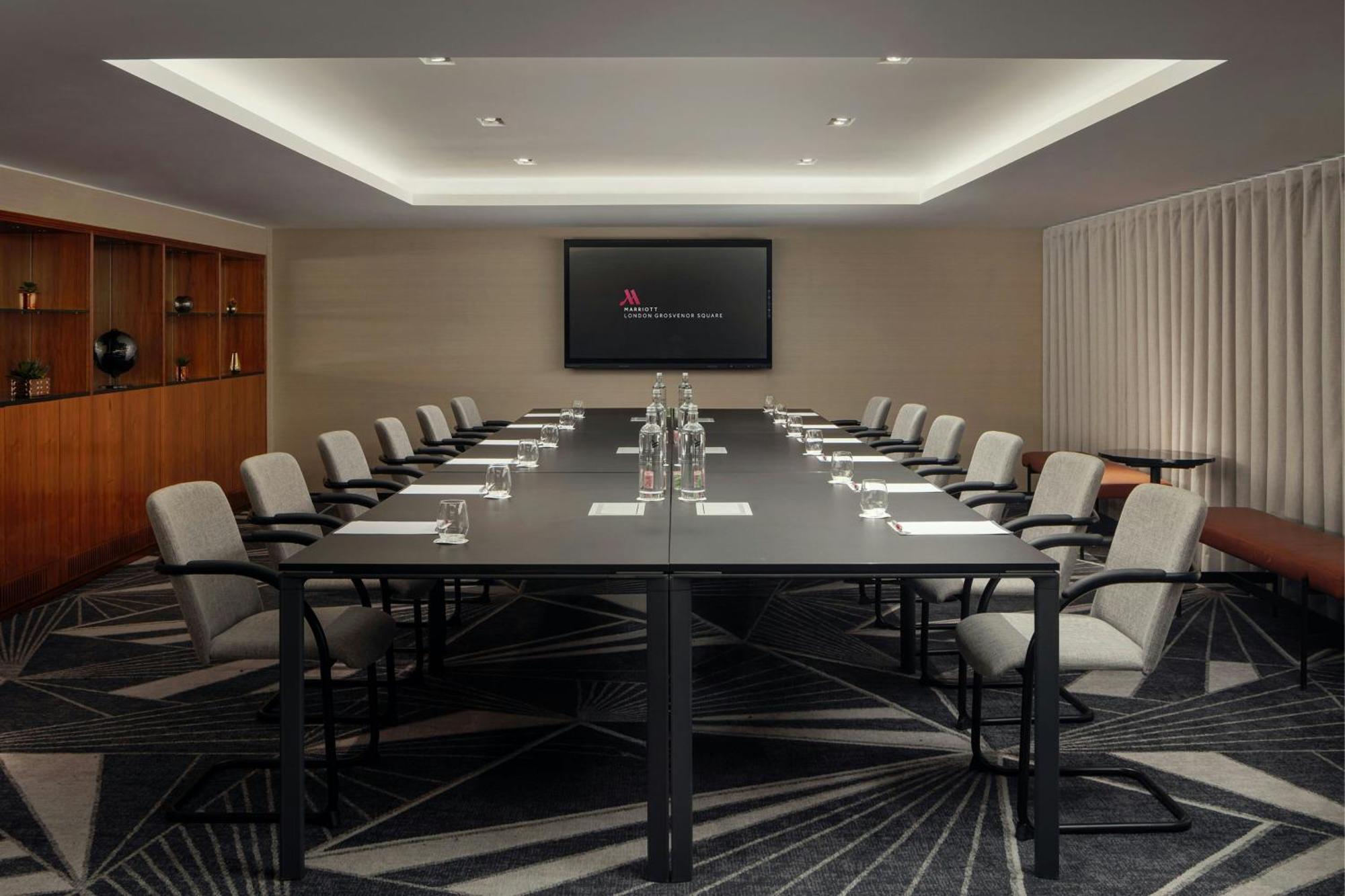 London Marriott Hotel Grosvenor Square Exterior photo