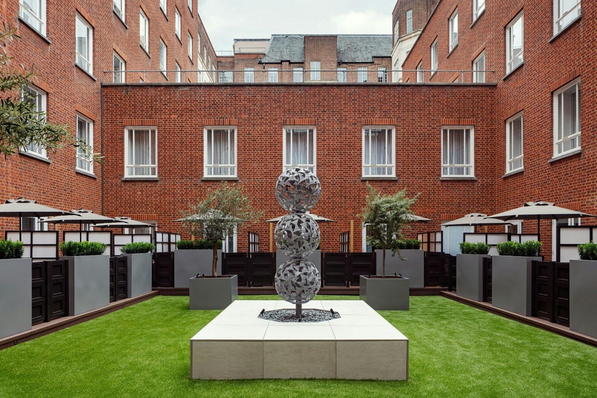 London Marriott Hotel Grosvenor Square Exterior photo